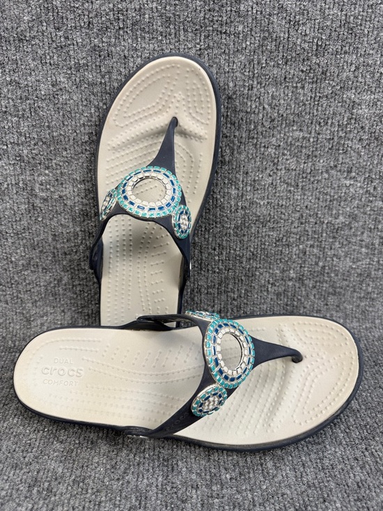 CROCS Shoes - CROCS Sanrah Diamante Sandals Thong Size 9 Navy with Mosaic Design CUTE